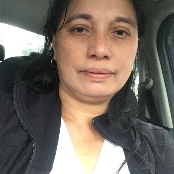 Meet your Posher, Imelda - Picture 1 of 2